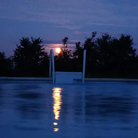 Maison Avec Piscine Nyaraló